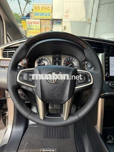 Toyota Innova 2.0G 2022 - 58000 km