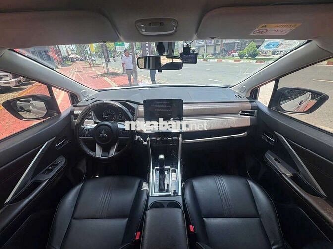 XPANDER PREMIUM-xe gia đình