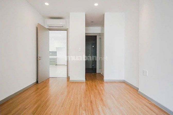 C/c 590 Cách Mạng Tháng 8, Quận 3 - 3PN/2WC/ 95m2 /Nhà trống giá 11 tr