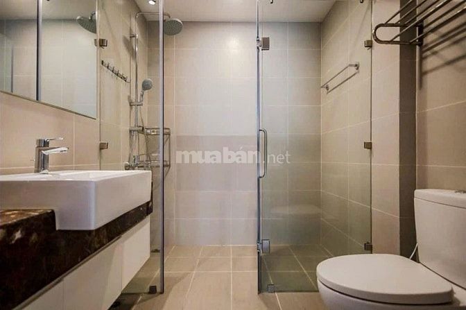 C/c 590 Cách Mạng Tháng 8, Quận 3 - 3PN/2WC/ 95m2 /Nhà trống giá 11 tr