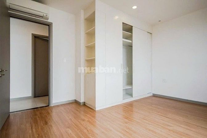 C/c 590 Cách Mạng Tháng 8, Quận 3 - 3PN/2WC/ 95m2 /Nhà trống giá 11 tr
