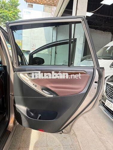 Toyota Innova 2.0G 2022 - 58000 km