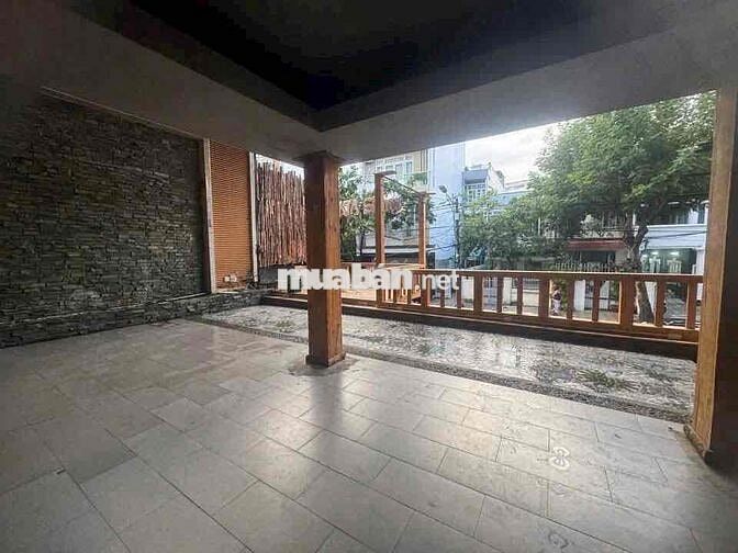 CHO THUÊ NHÀ HÀNG 4 TẦNG (NGANG 14M) KHU BÀN CỜ LÊ ĐẠI HÀNH - GIÁ 85TR