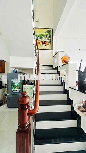 Cần cho thuê nhà nguyên căn nhà TĐC vĩnh trường giá 10tr