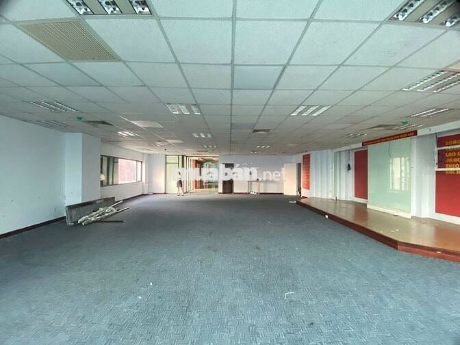 GIÁ THUÊ 28$/M2 TRỤC HÀNH CHÍNH NGUYỄN HUỆ - HƠN 300M2 SÀN – QUẬN 1