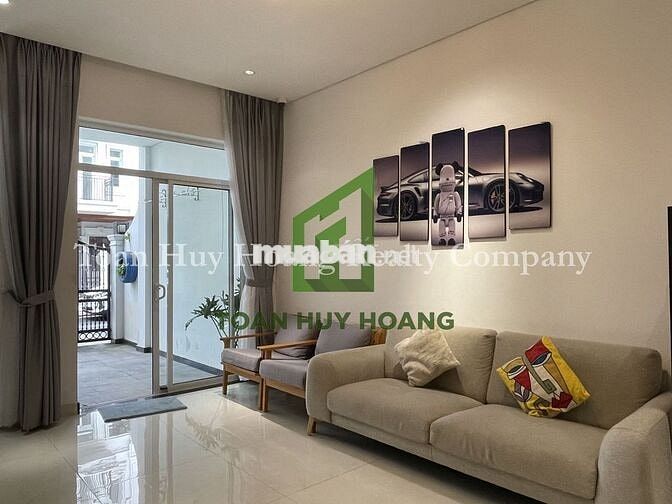 Nhà KDC Phú Gia – 3 tầng, 4PN khép kín, full nội thất
