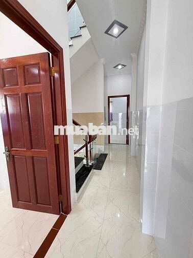 Nhà trệt 2 lầu mới đường Lê Phước Thọ