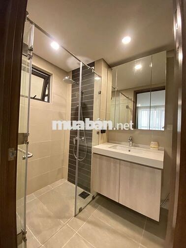 Cho thuê căn 2PN 2WC ở liền Richstar
