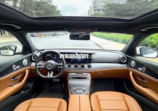 E300 AMG 2022 Trắng/ nt nâu 26.000 mls siêu đẹp