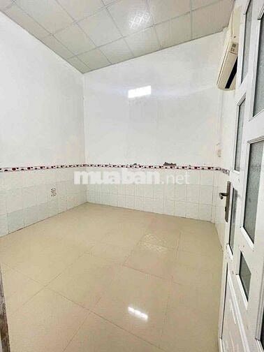 Nhà 2pn rộng hẻm gần Cầu Rạch Súc NVL