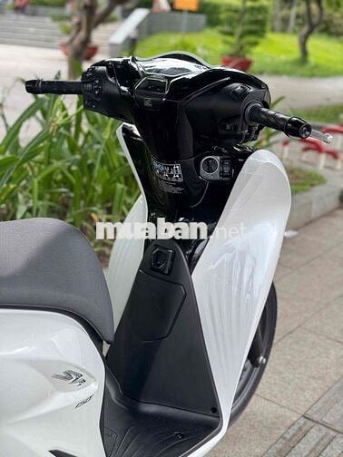 SH 125 CBS 2023 Trắng Bạc Đen 10.000km Bstp