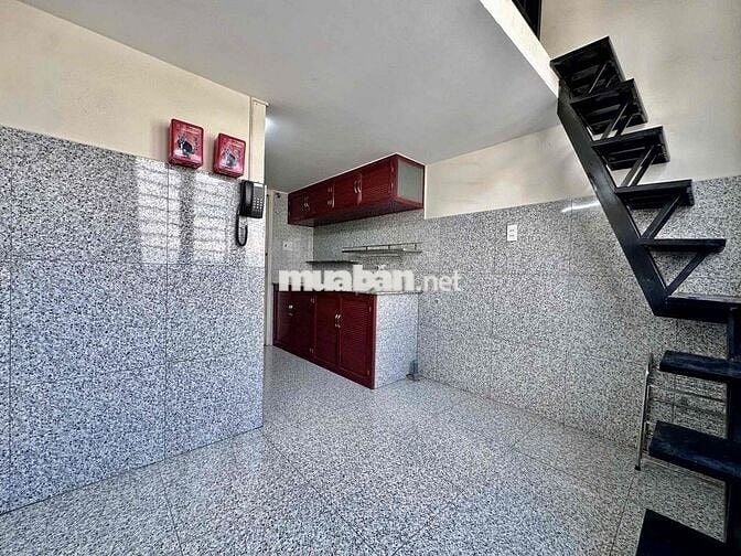 Duplex - cửa sổ trời - gần NTTU - giảm 50% tiền nhà cho tân sinh viên