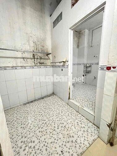 Nhà 2pn rộng hẻm gần Cầu Rạch Súc NVL