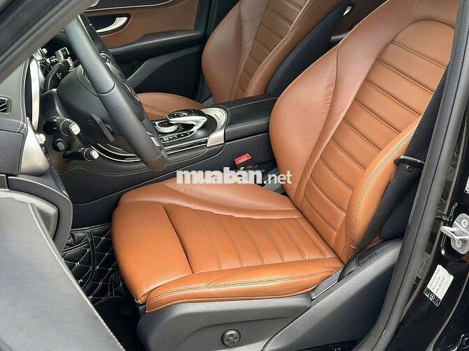 Toyota Hà Đông bán GLC300 2019 Đen 32.000km, 1 chủ