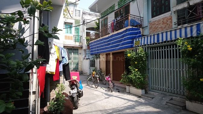 Nhà sổ hồng riêng chính chủ 1 lầu BTCT đường Huỳnh Văn Bánh 69m2.