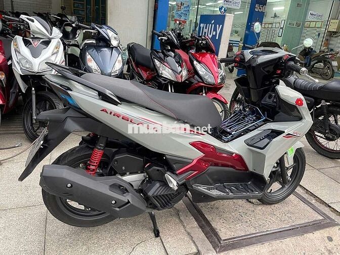 Honda Air Blade 4val 2025 Xám