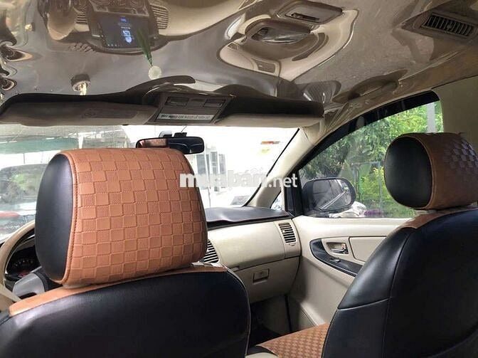 Toyota Innova E 2015