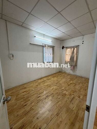 Cho thuê nhà 1 trệt 1 lầu 2PN hẻm ô tô, 5x10m, chỉ 7 triệu/tháng
