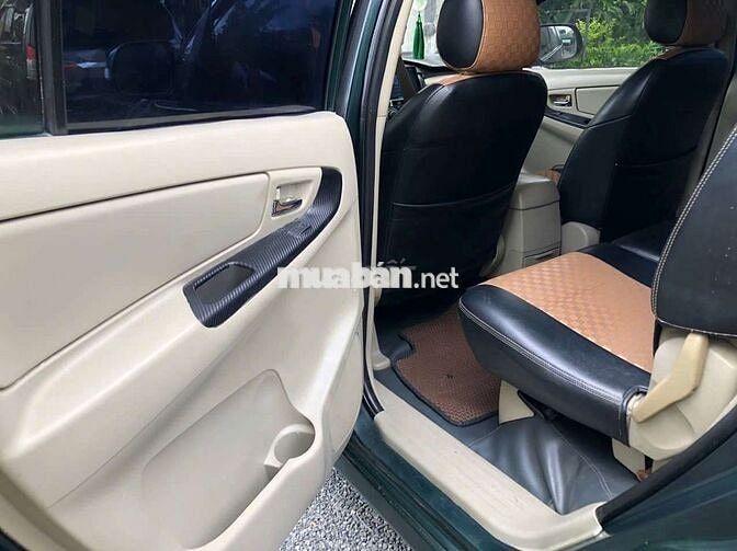 Toyota Innova E 2015