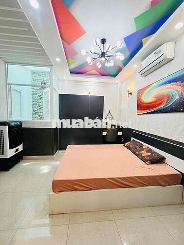 Cho thuê nhà hẻm xe hơi thông cách mt quang trung 50m