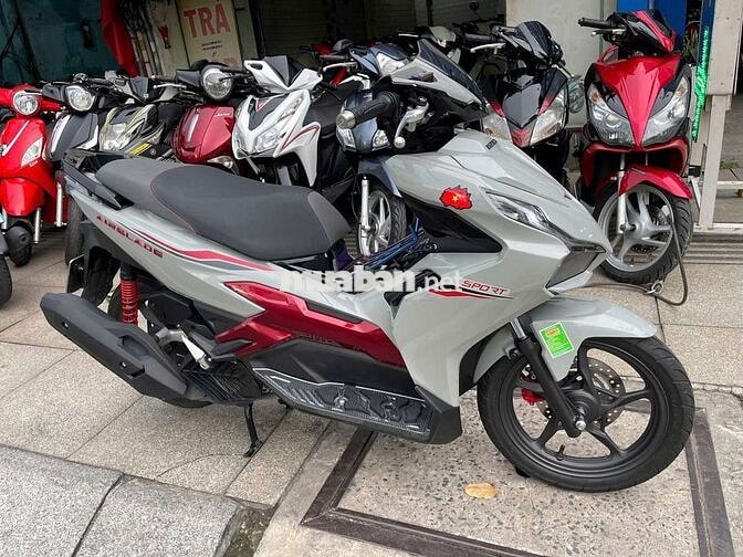 Honda Air Blade 4val 2025 Xám