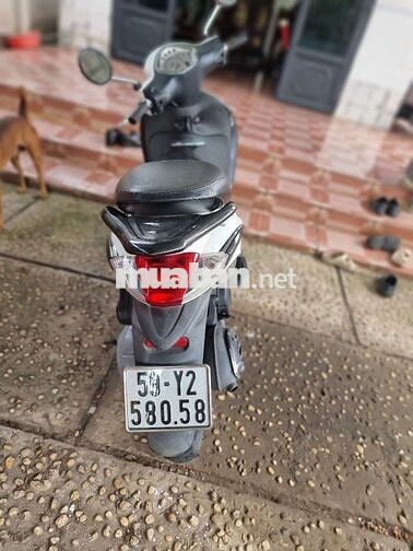 Piaggio Liberty Fly Trắng Xăng
