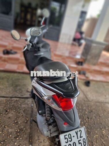 Piaggio Liberty Fly Trắng Xăng