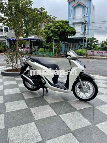 Honda SH125 ABS 2026 Trắng đen