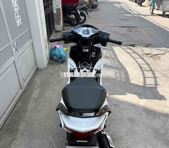 Honda Future 2025 Trắng 9000 km