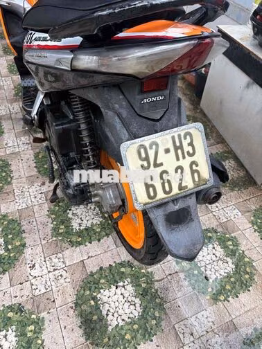 Honda Air Blade Cam, Đen, Trắng Xăng