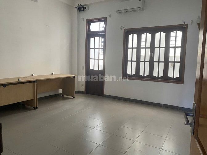 Bán nhà 3 tầng mặt tiền tại Nguyễn Trãi, Đà Nẵng, gần Chợ Cồn