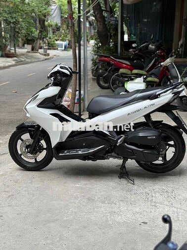 Honda Air Blade 125 2020 Trắng đen