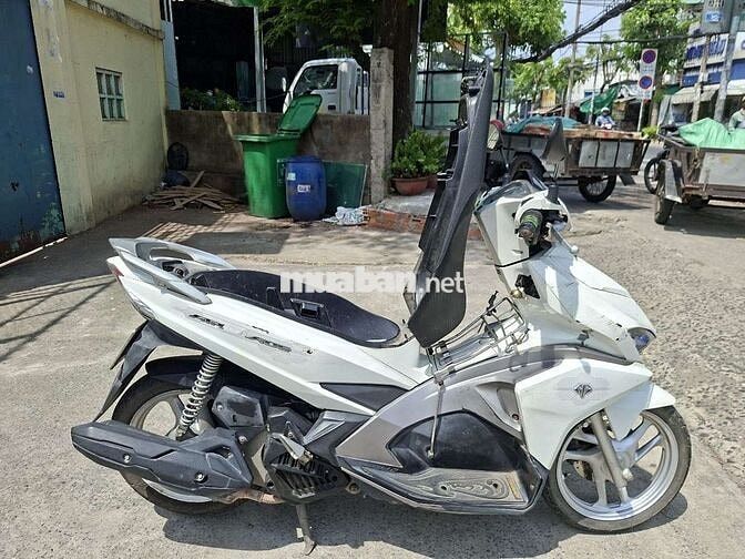 Honda Air Blade Trắng 78910 km Sài Gòn