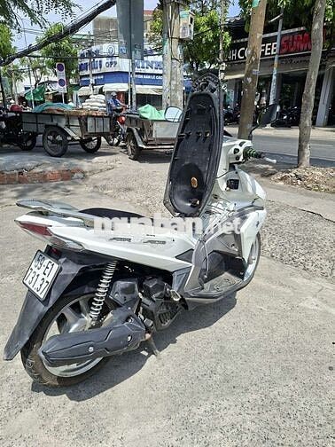 Honda Air Blade Trắng 78910 km Sài Gòn