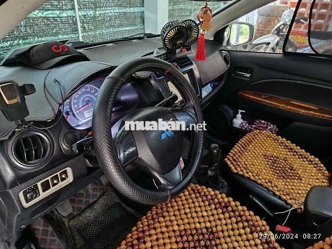 Mitsubishi Attrage 2015 nhập thái 1.2MT chính chủ