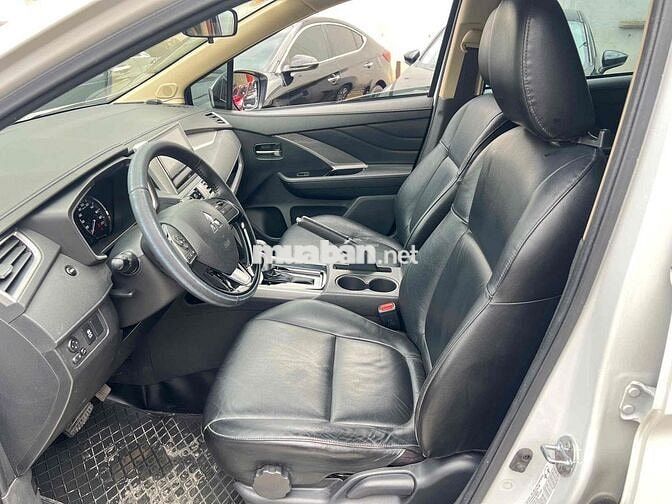 Mitsubishi Xpander AT 2021 đi 46.000 km một chủ