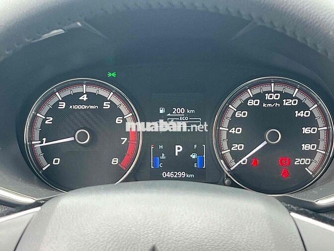 Mitsubishi Xpander AT 2021 đi 46.000 km một chủ