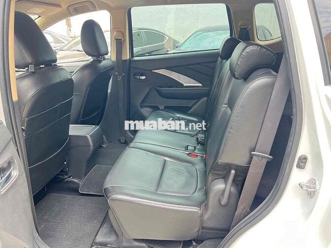 Mitsubishi Xpander AT 2021 đi 46.000 km một chủ