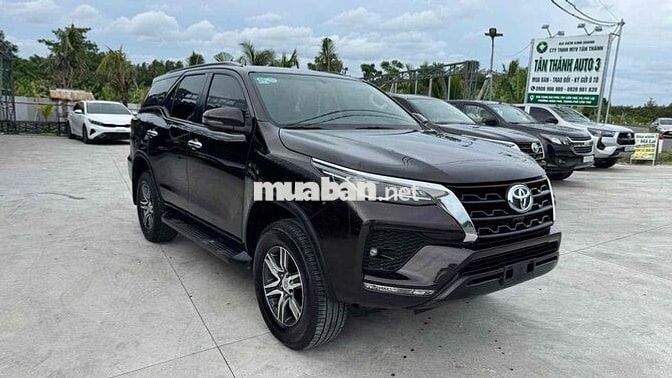 Toyota Fortuner 2022 2.4L 4x2 AT máy dầu tự động