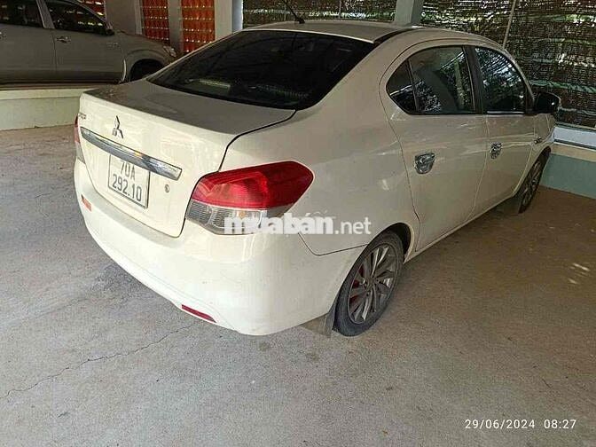 Mitsubishi Attrage 2015 nhập thái 1.2MT chính chủ