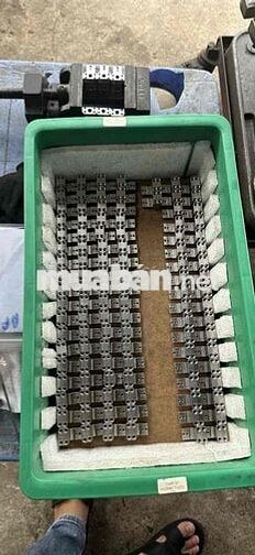 Thợ phay CNC và Phụ việc Cơ khí