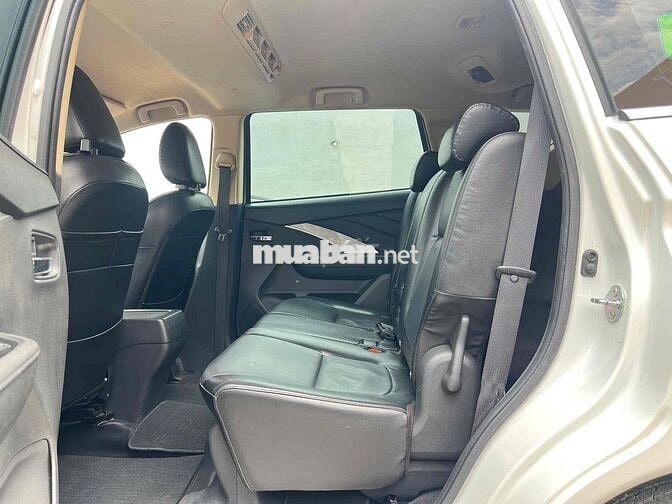 Mitsubishi Xpander AT 2021 đi 46.000 km một chủ