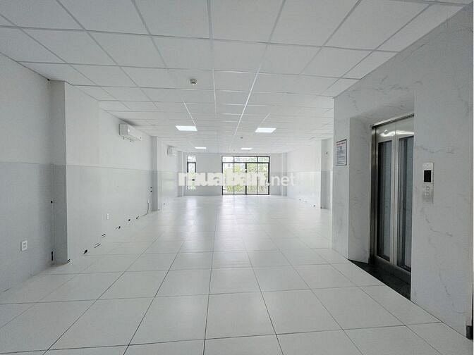  Chính Chủ Cho Thuê Văn Phòng 95M² , Giá Chỉ 14Tr - Vạn Phúc City