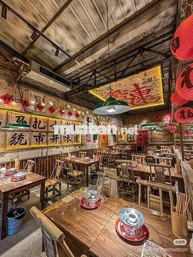 PHỤC VỤ LỄ TÂN QUẬN 1