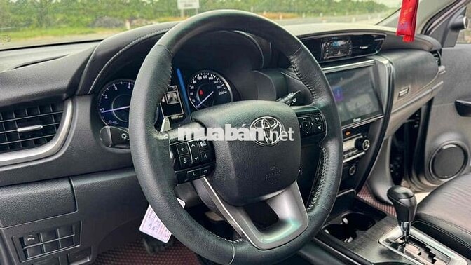Toyota Fortuner 2022 2.4L 4x2 AT máy dầu tự động