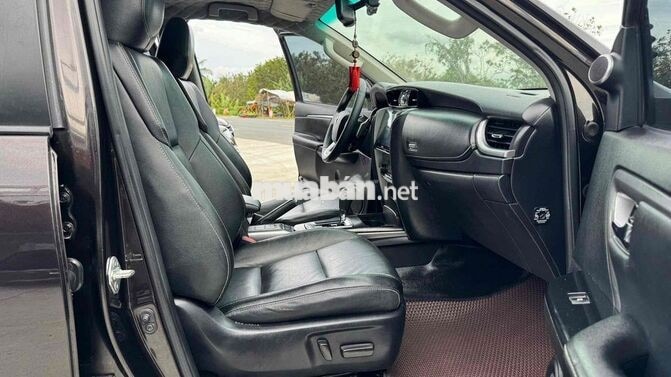 Toyota Fortuner 2022 2.4L 4x2 AT máy dầu tự động