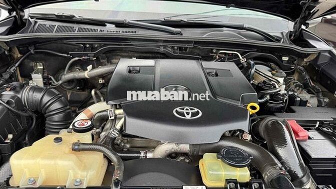 Toyota Fortuner 2022 2.4L 4x2 AT máy dầu tự động