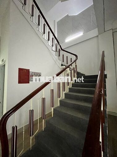 Cho thuê nhà mặt tiền Pasteur, 3 tầng, 550m2 sàn