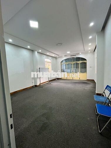 Cho thuê nhà mặt tiền Pasteur, 3 tầng, 550m2 sàn