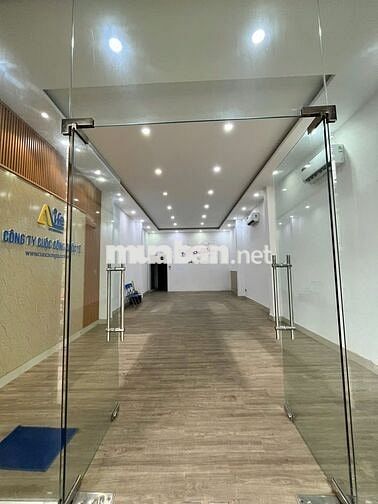 Cho thuê nhà mặt tiền Pasteur, 3 tầng, 550m2 sàn
